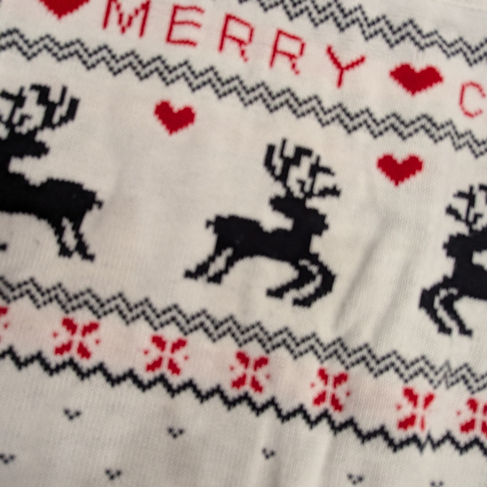 Christmas Sweater - Picture 2 of 3